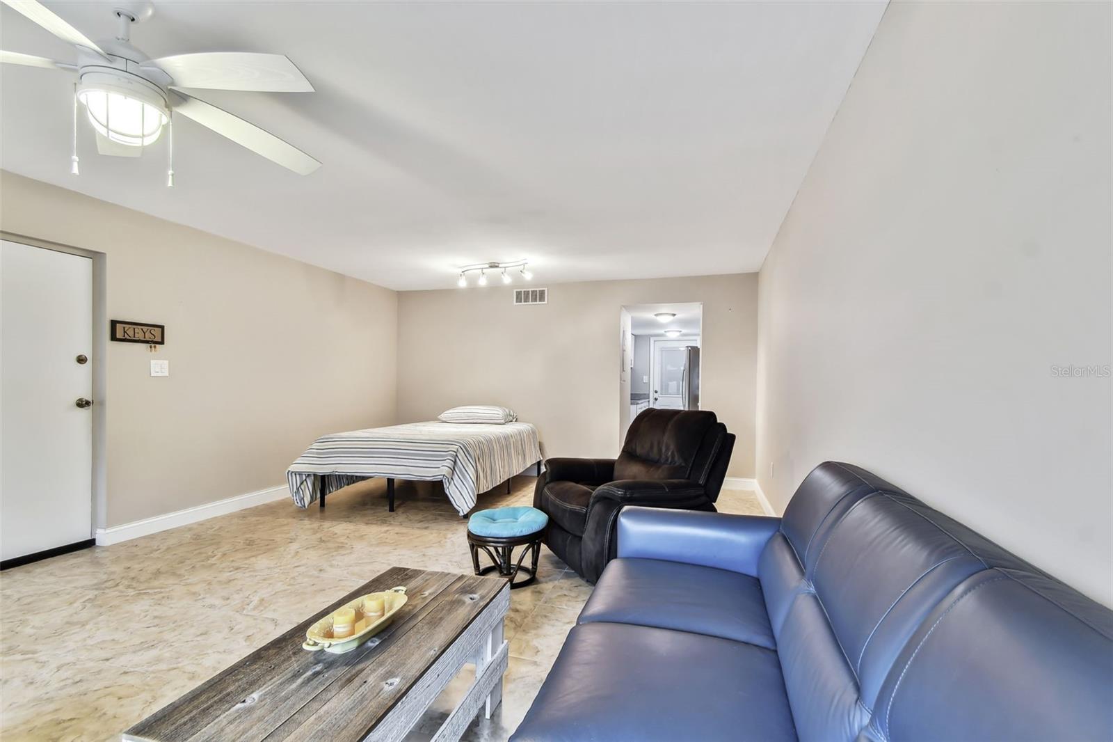 7701 STARKEY RD #105, SEMINOLE, FL, 33777