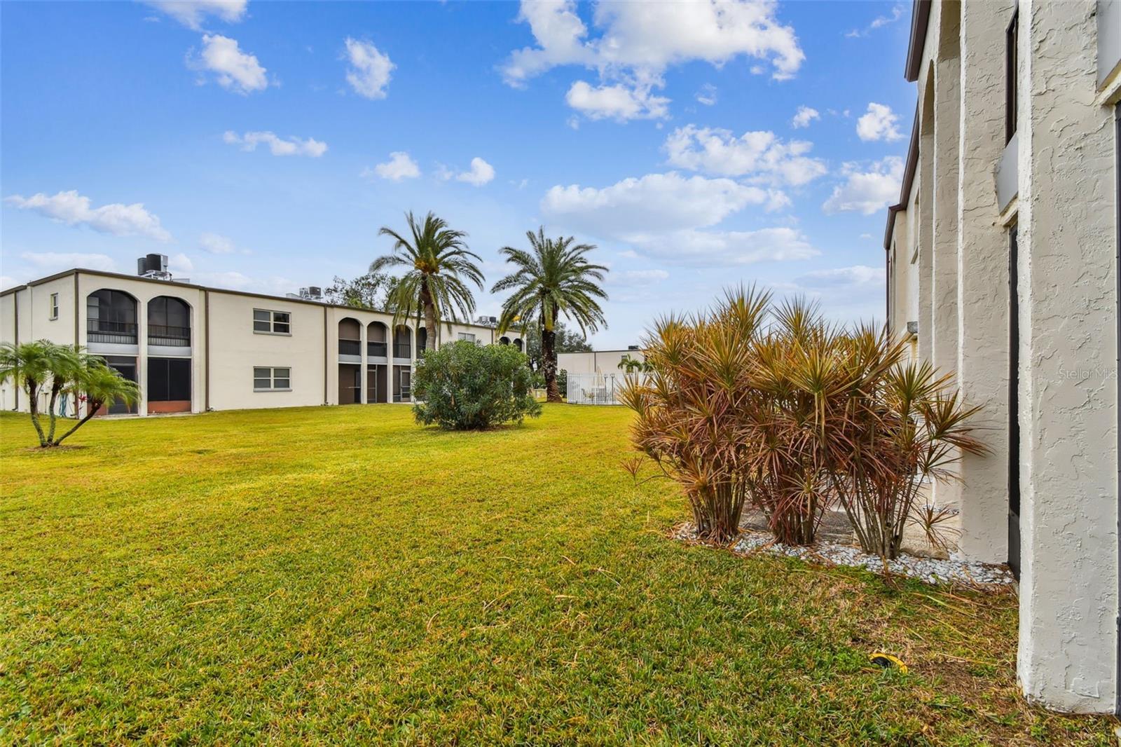 7701 STARKEY RD #105, SEMINOLE, FL, 33777