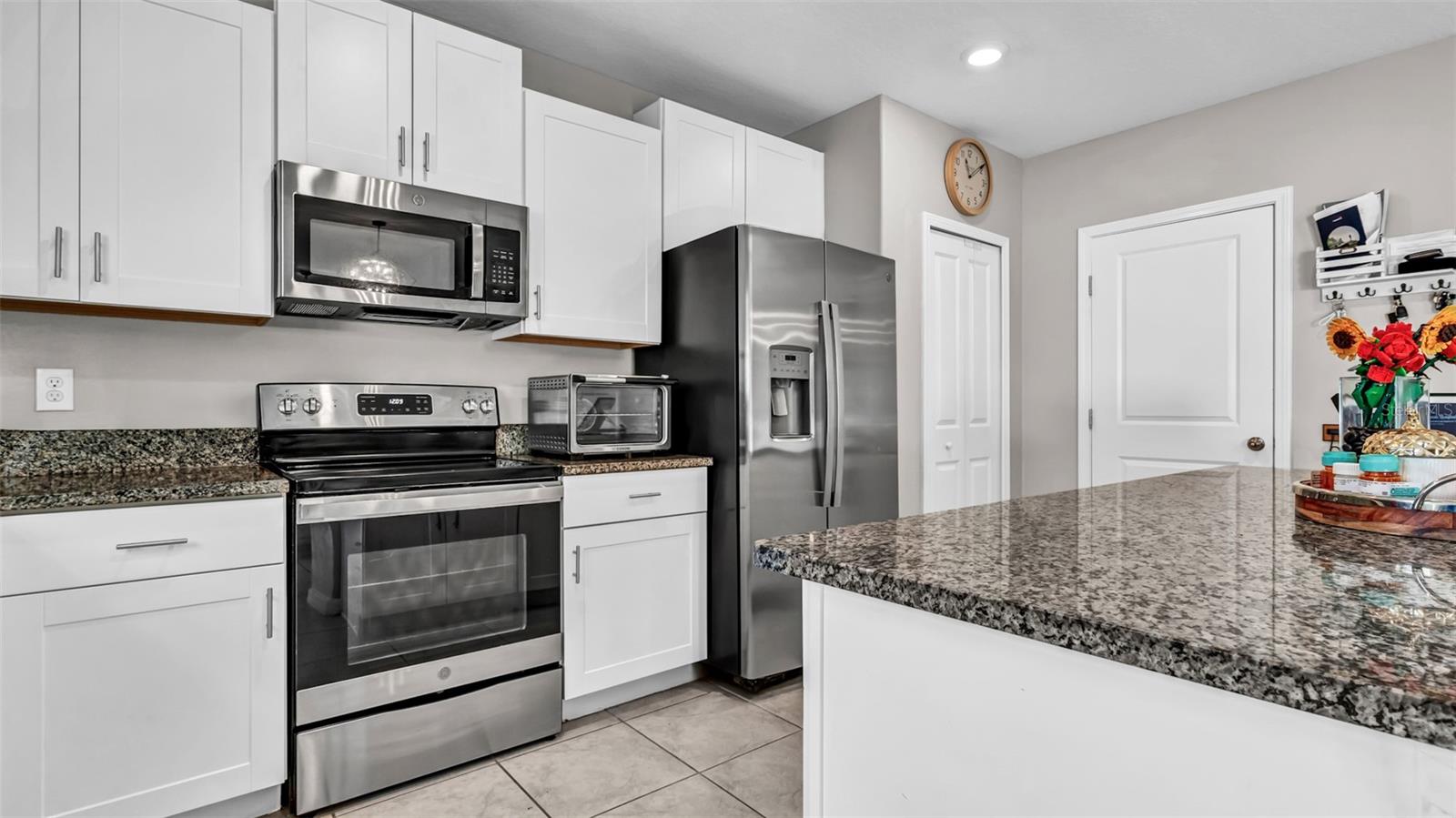 12905 WILDFLOWER MEADOW DR, RIVERVIEW, FL, 33579