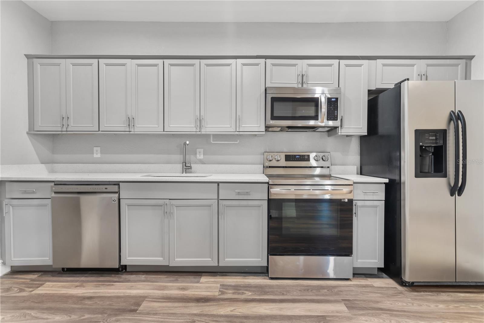 701 N GRANDVIEW AVE, DAYTONA BEACH, FL, 32118