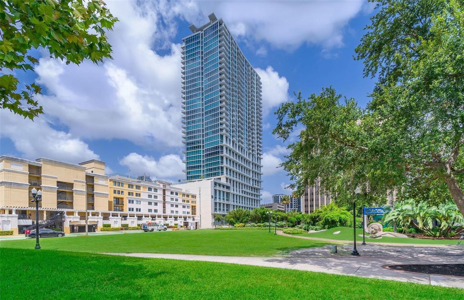 150 E ROBINSON ST #1907, ORLANDO, FL, 32801