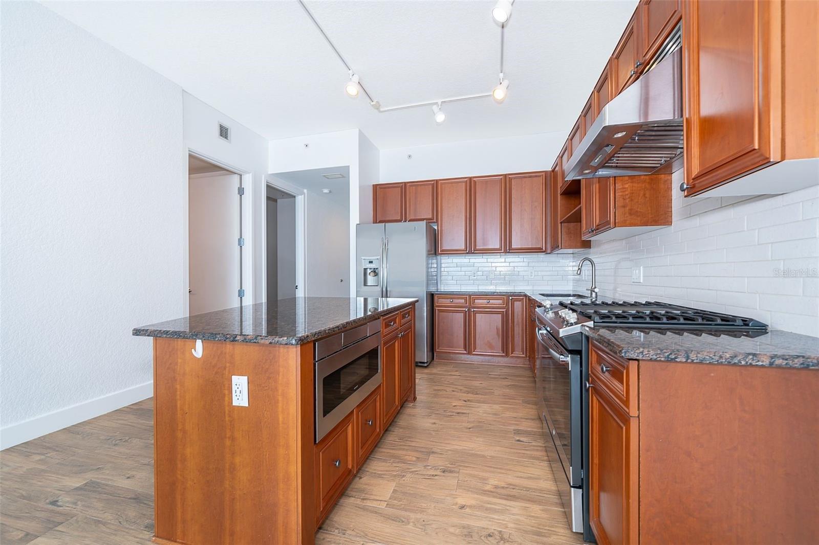 150 E ROBINSON ST #1907, ORLANDO, FL, 32801