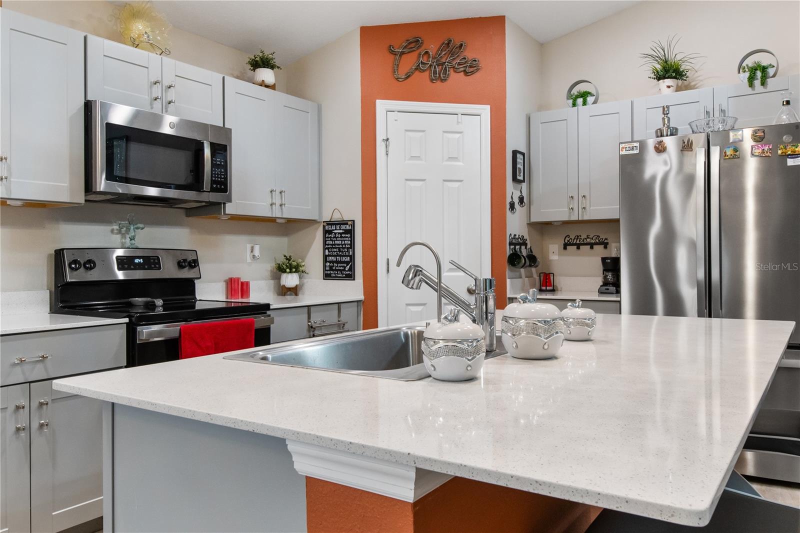 5681 ARLINGTON RIVER DR, LAKELAND, FL, 33811