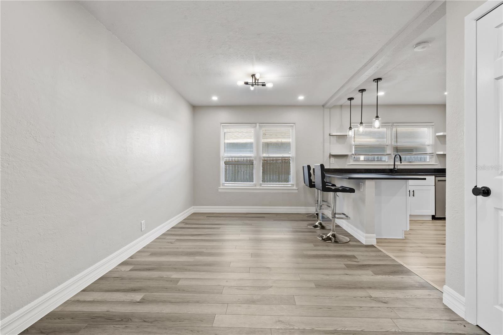718 N GRANDVIEW AVE, DAYTONA BEACH, FL, 32118
