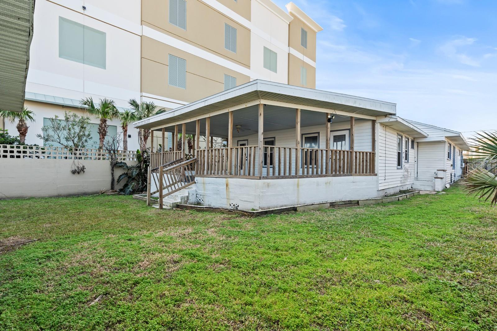 718 N GRANDVIEW AVE, DAYTONA BEACH, FL, 32118