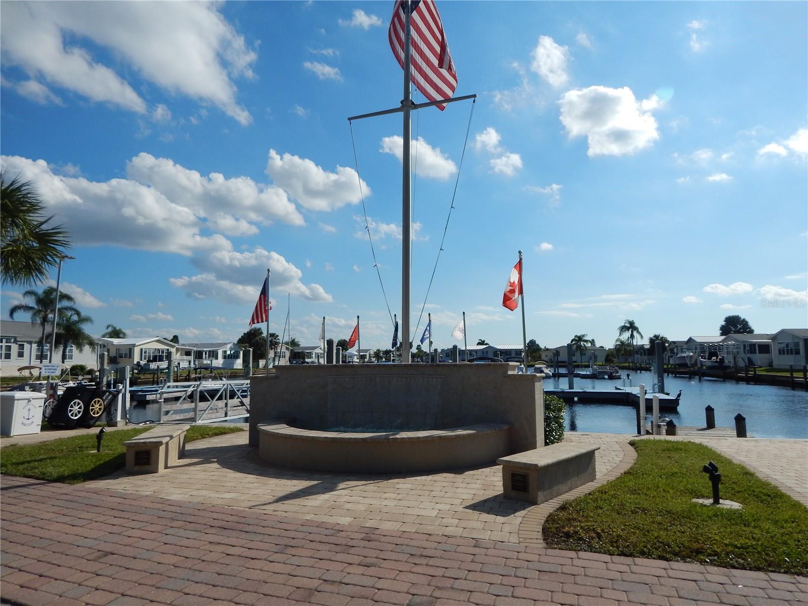 61 ROTTERDAM DR, PUNTA GORDA, FL, 33950