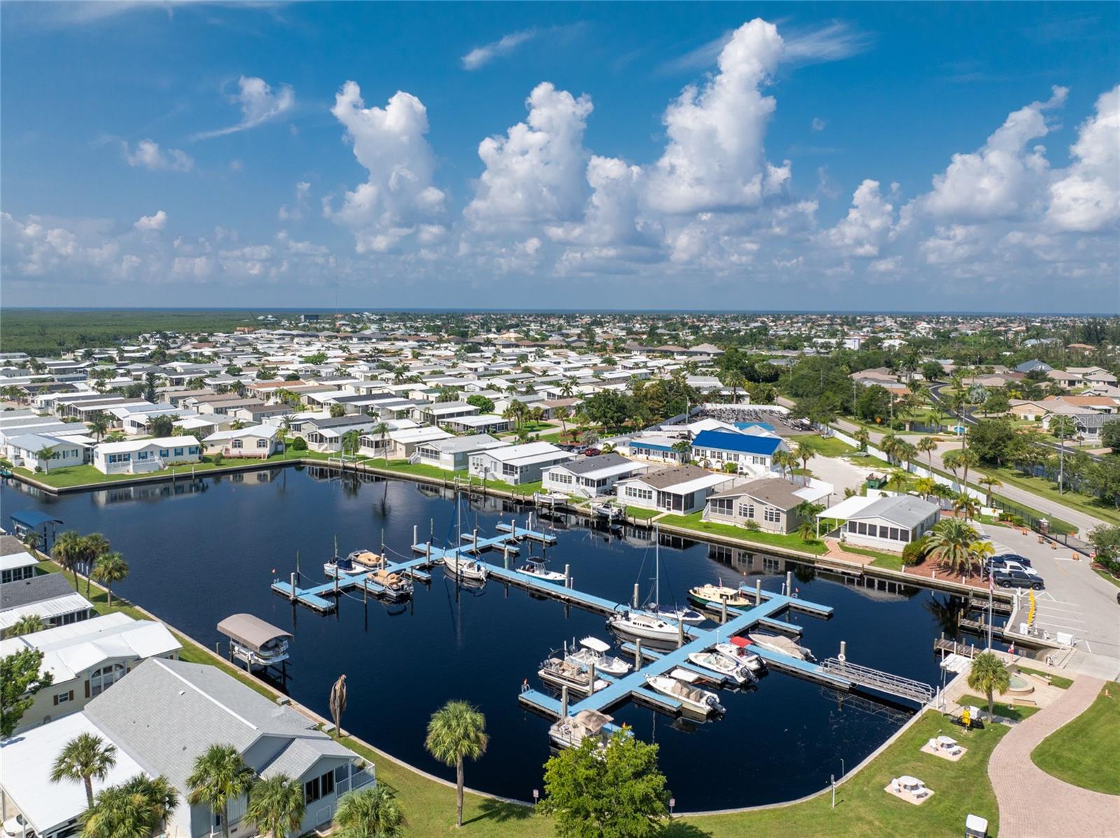 61 ROTTERDAM DR, PUNTA GORDA, FL, 33950