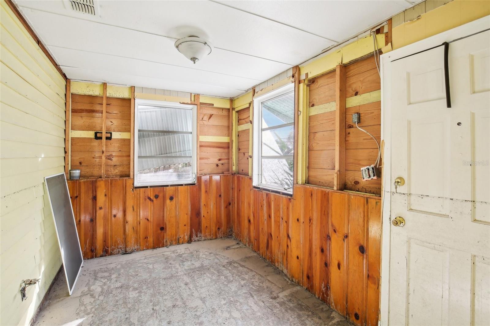 128 BAY PLZ, TREASURE ISLAND, FL, 33706
