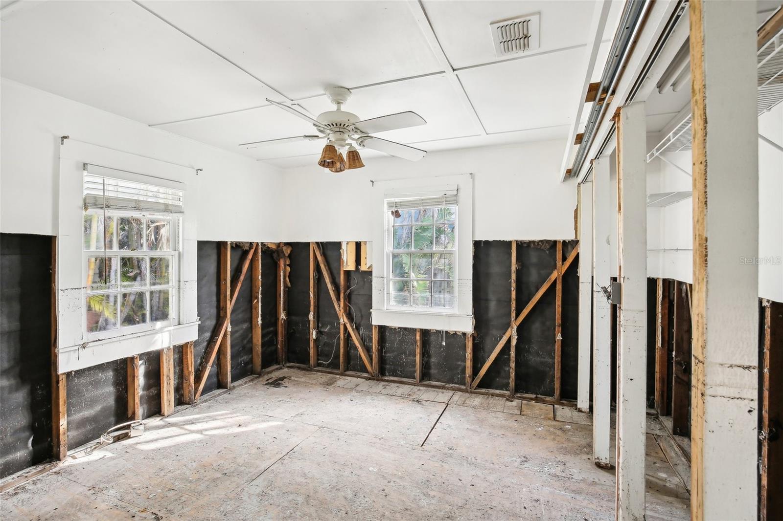 128 BAY PLZ, TREASURE ISLAND, FL, 33706
