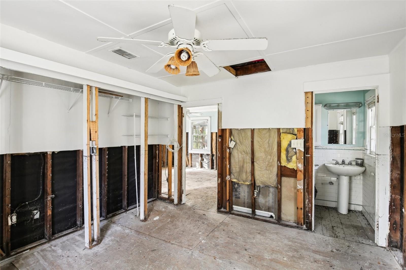 128 BAY PLZ, TREASURE ISLAND, FL, 33706