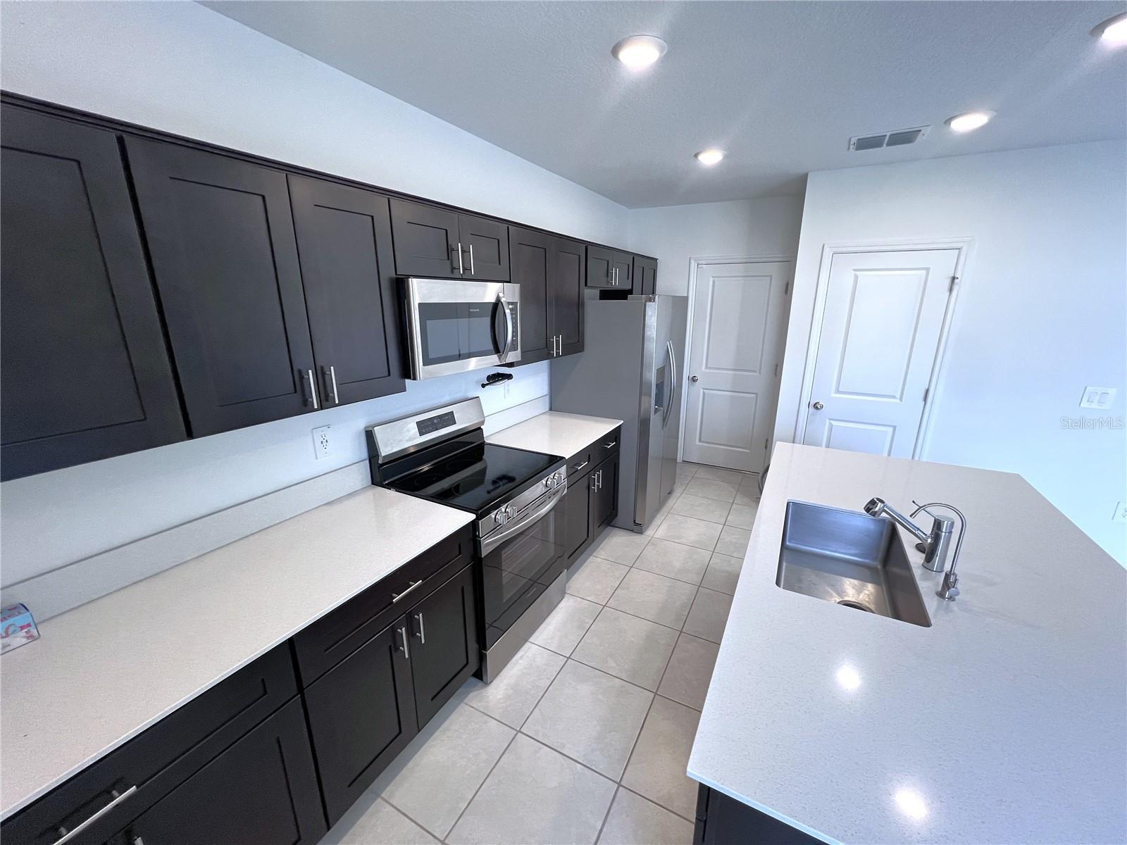 1493 DEEPWATER CIR, EAGLE LAKE, FL, 33839