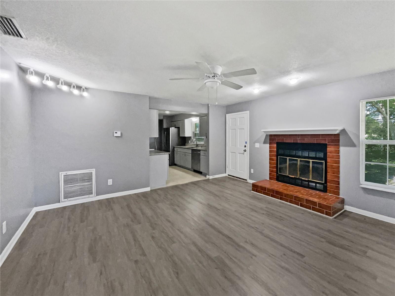 1350 BAILEY AVE, DELTONA, FL, 32725