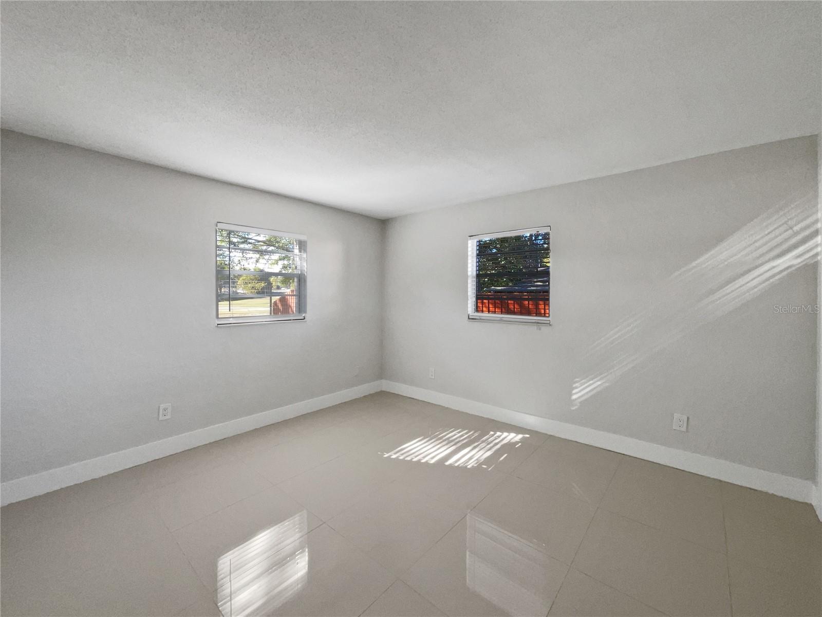 1319 N OLD MILL DR, DELTONA, FL, 32725