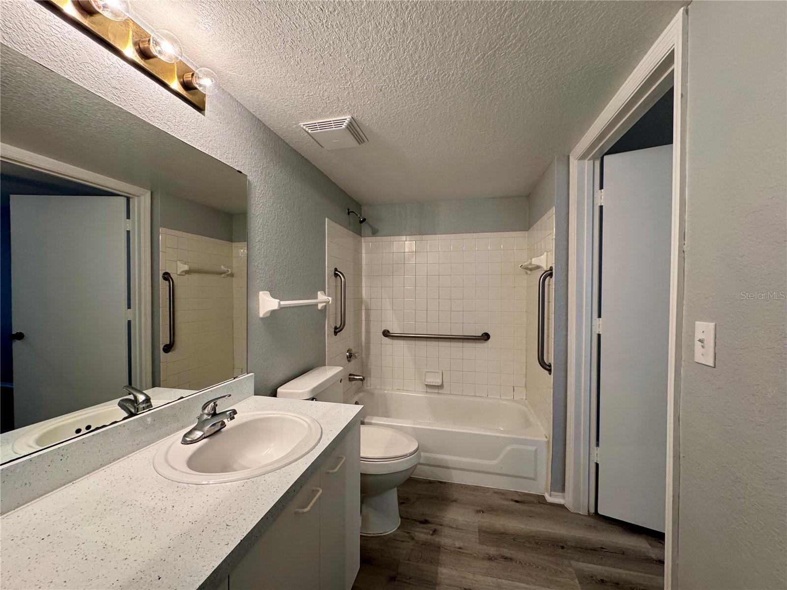 1602 COLUMBIA ARMS CIR #107, KISSIMMEE, FL, 34741