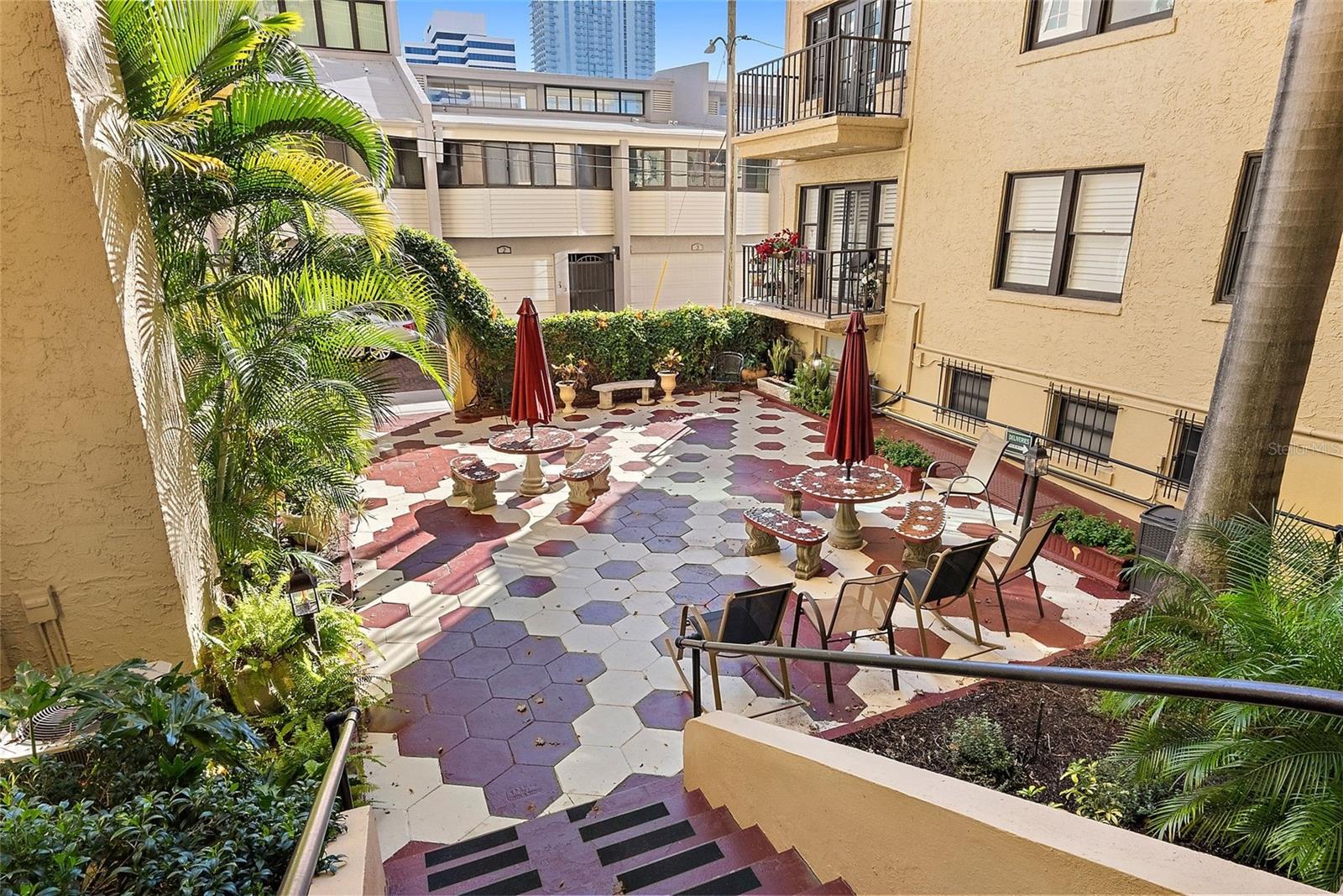 130 4TH AVE N #414, ST PETERSBURG, FL, 33701