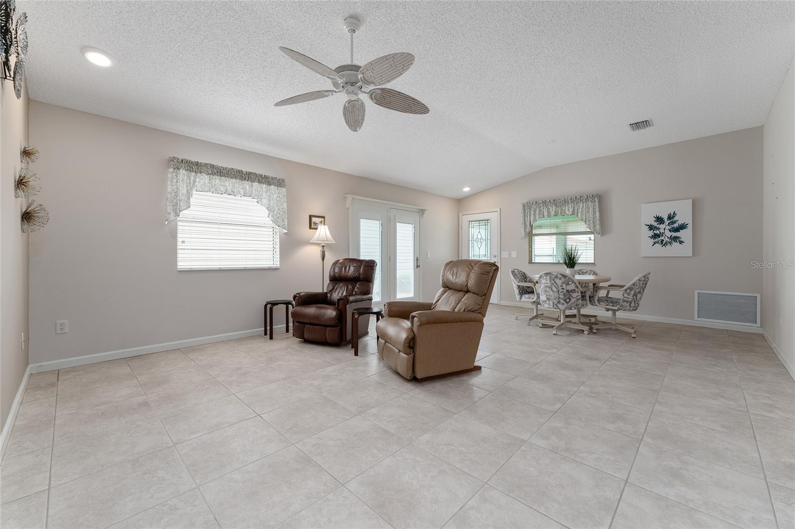 317 EMMALEE PL, THE VILLAGES, FL, 32162