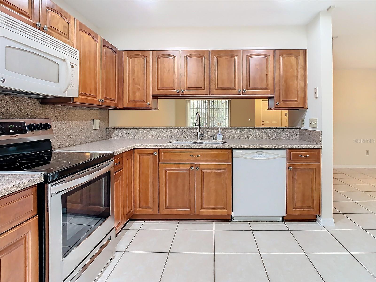 5832 RED CEDAR LN, TAMPA, FL, 33625