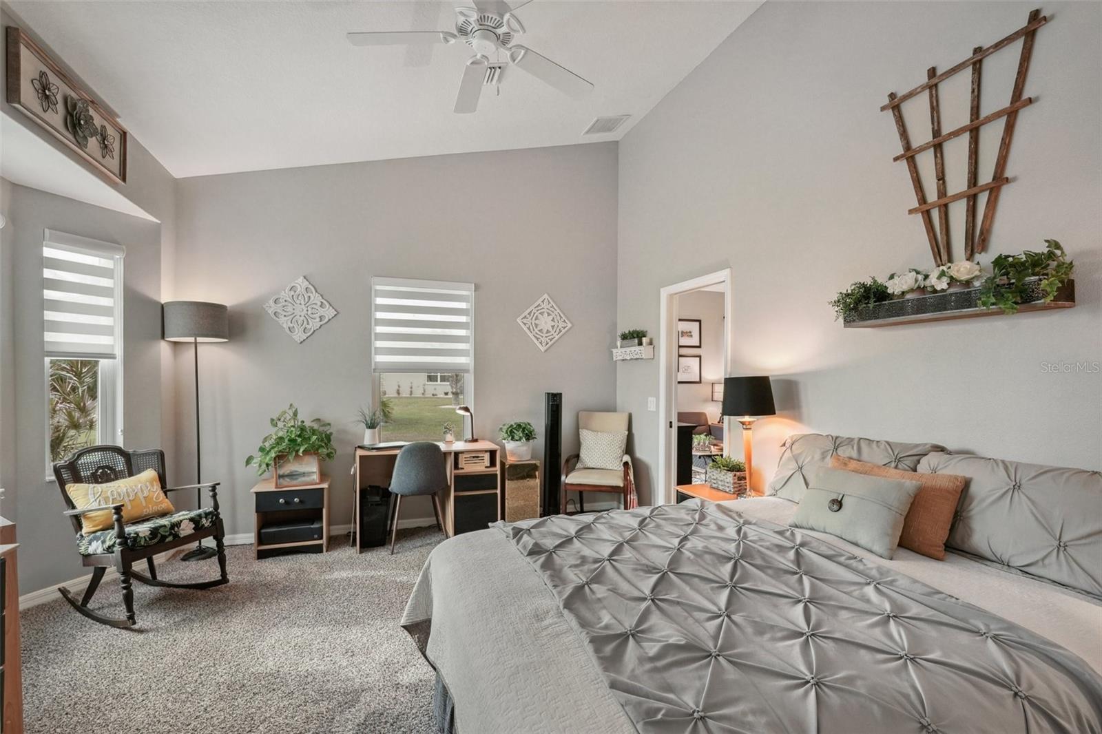 102 LINDA LEE DR, ROTONDA WEST, FL, 33947