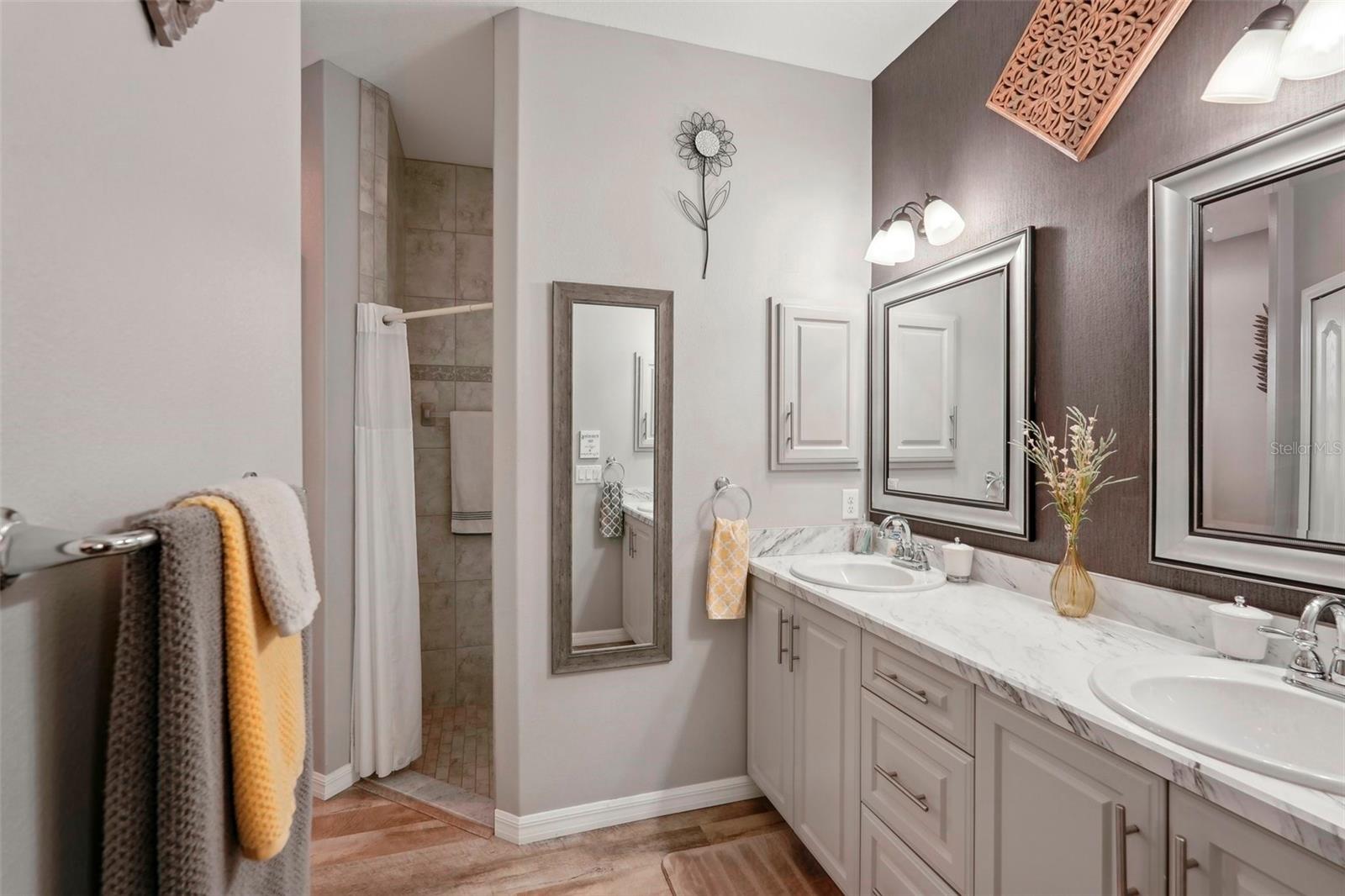 102 LINDA LEE DR, ROTONDA WEST, FL, 33947