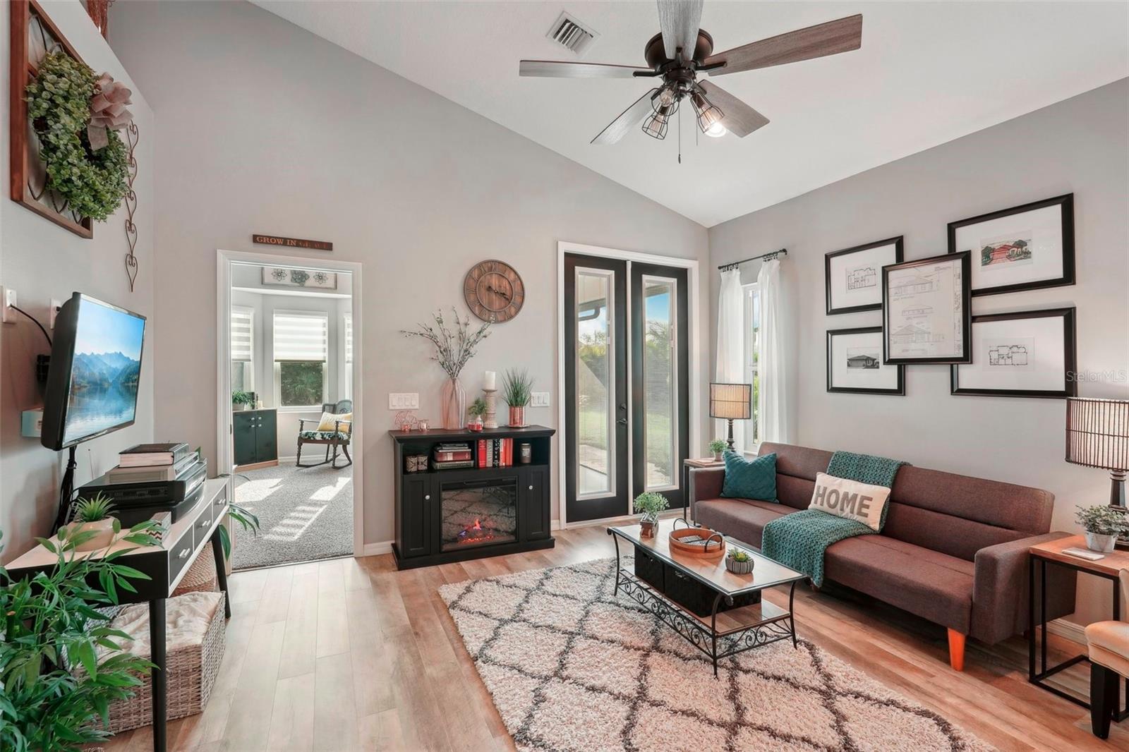 102 LINDA LEE DR, ROTONDA WEST, FL, 33947