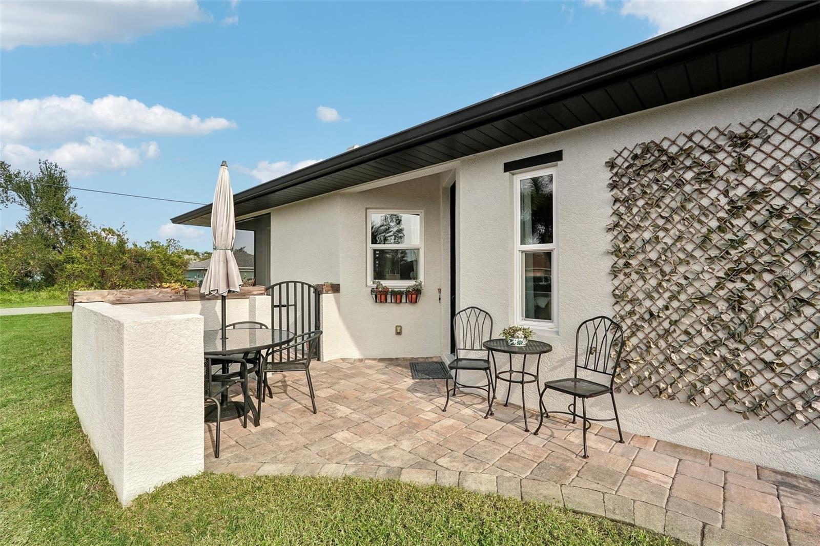 102 LINDA LEE DR, ROTONDA WEST, FL, 33947