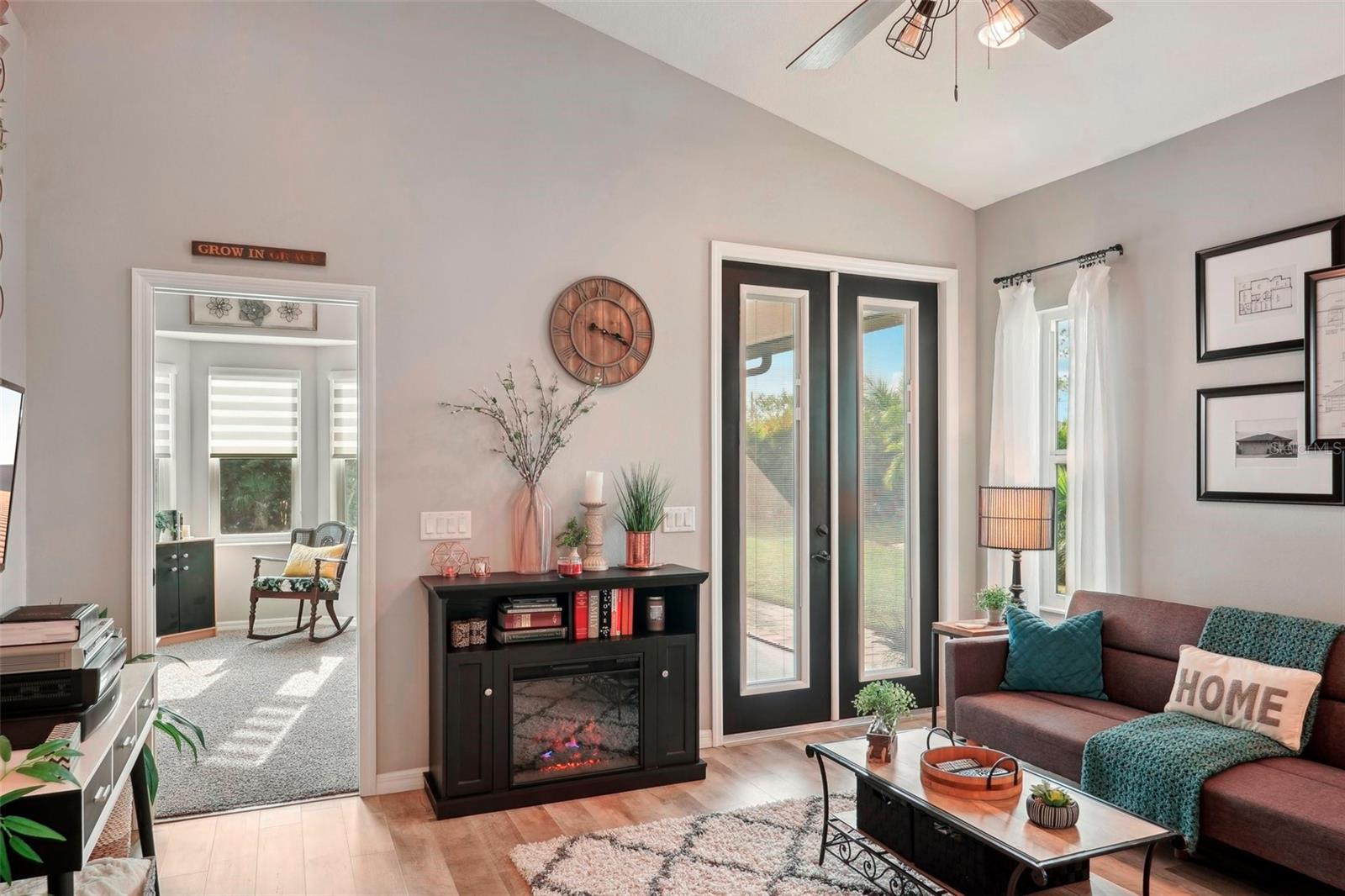 102 LINDA LEE DR, ROTONDA WEST, FL, 33947