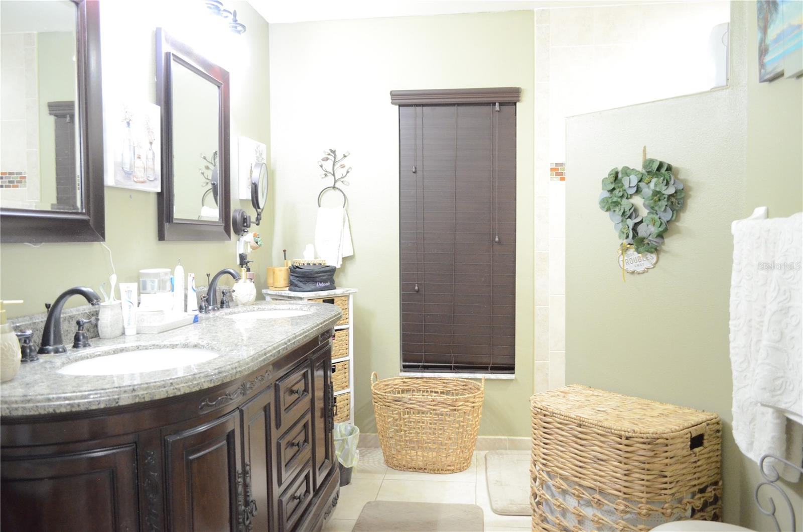 812 WALSINGHAM WAY, VALRICO, FL, 33594