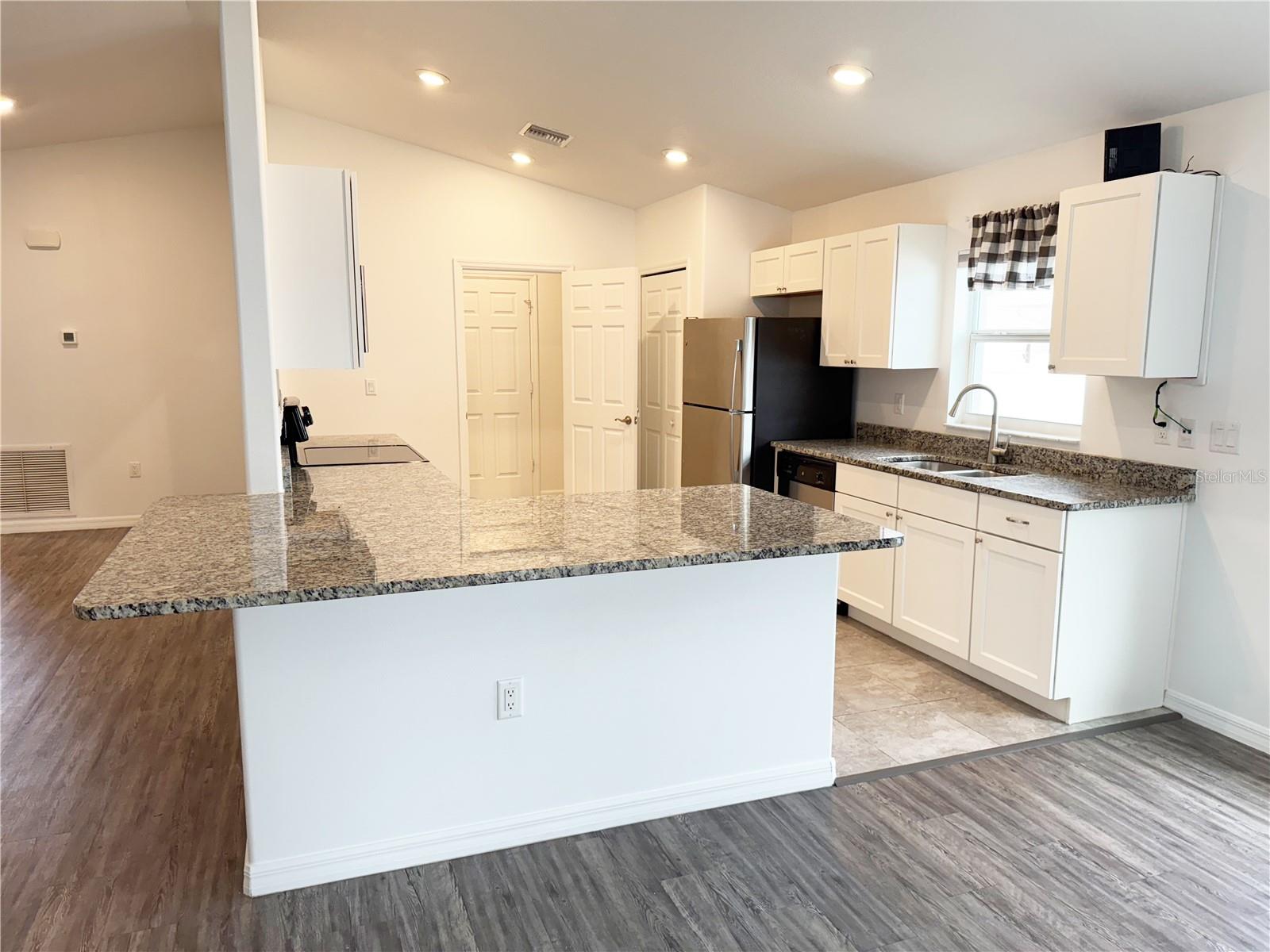 254 CARAVAN TER, SEBASTIAN, FL, 32958