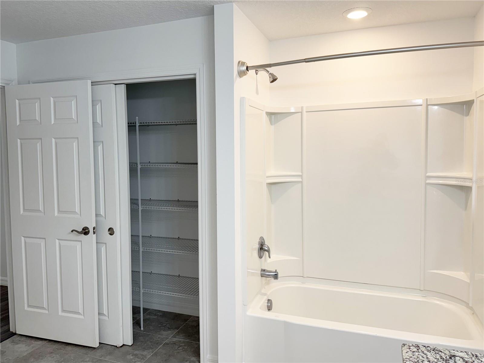 254 CARAVAN TER, SEBASTIAN, FL, 32958