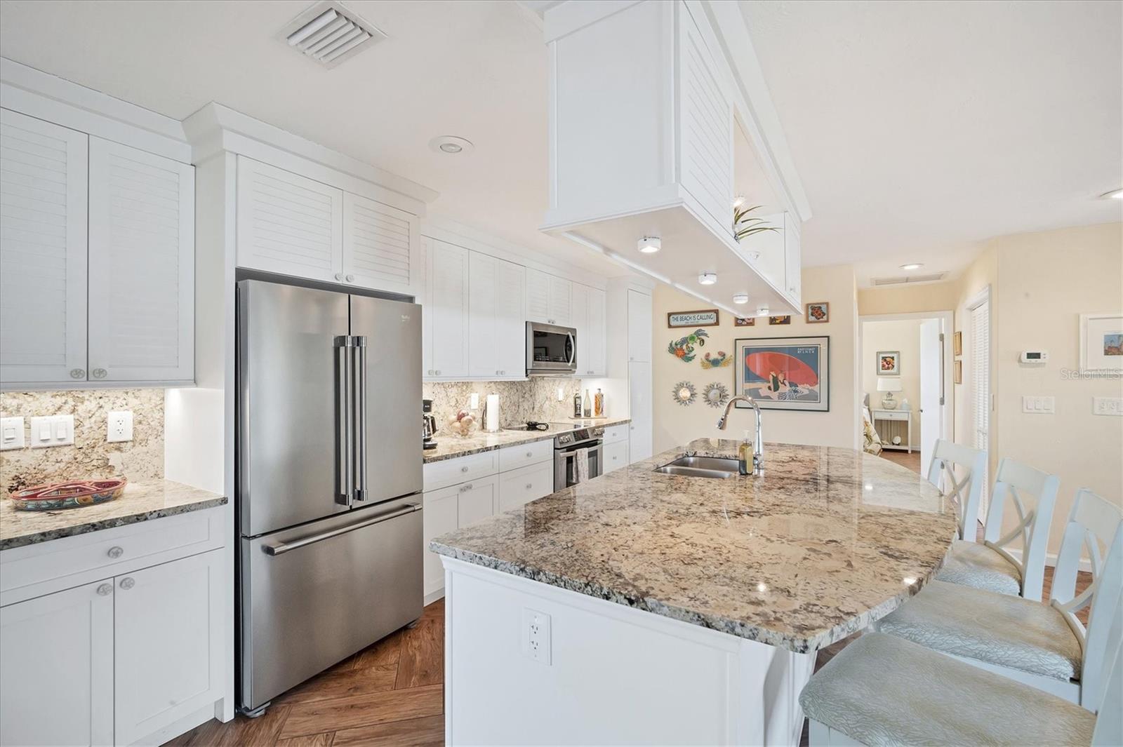 2424 POST RD, SARASOTA, FL, 34231