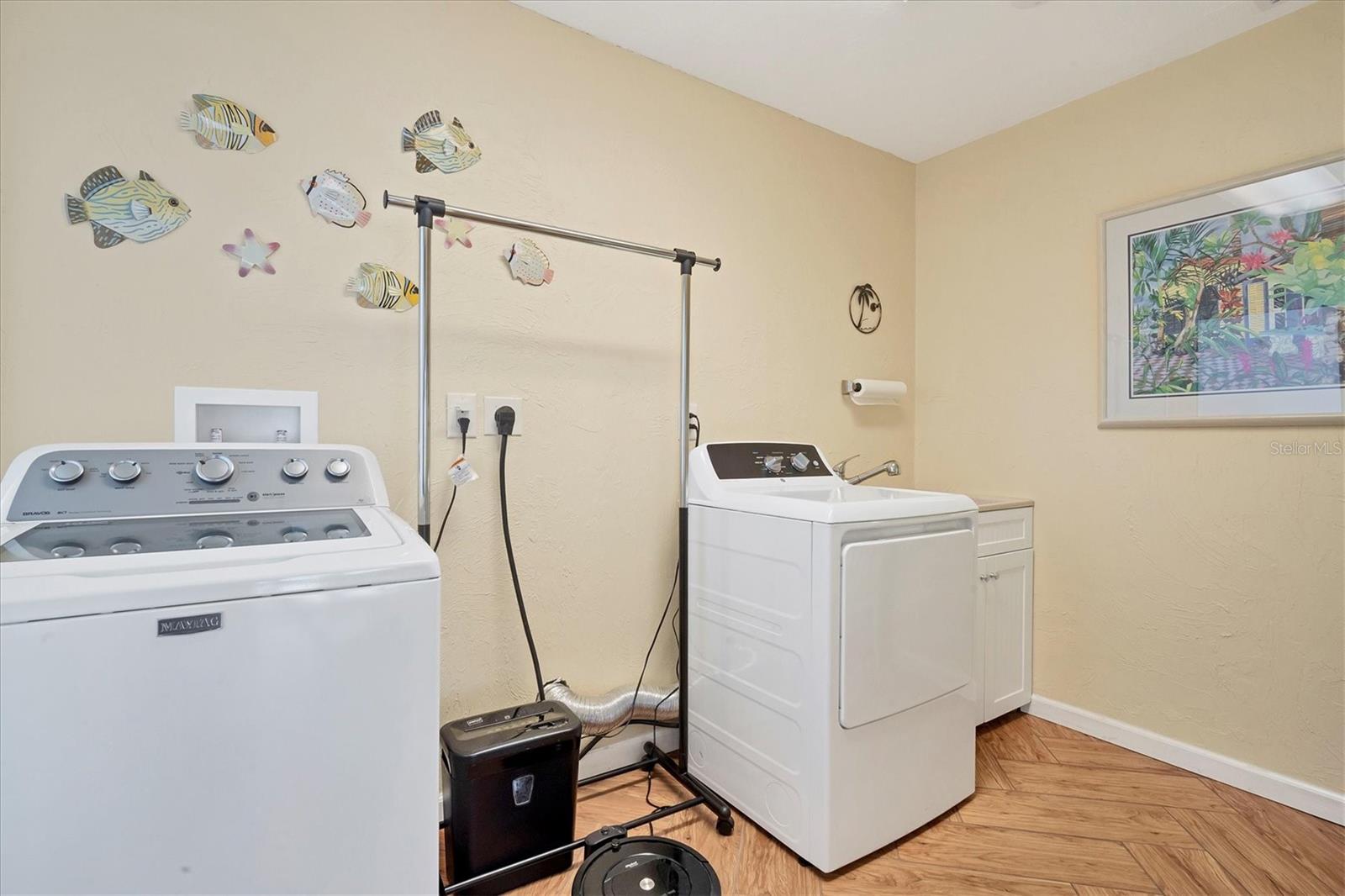 2424 POST RD, SARASOTA, FL, 34231