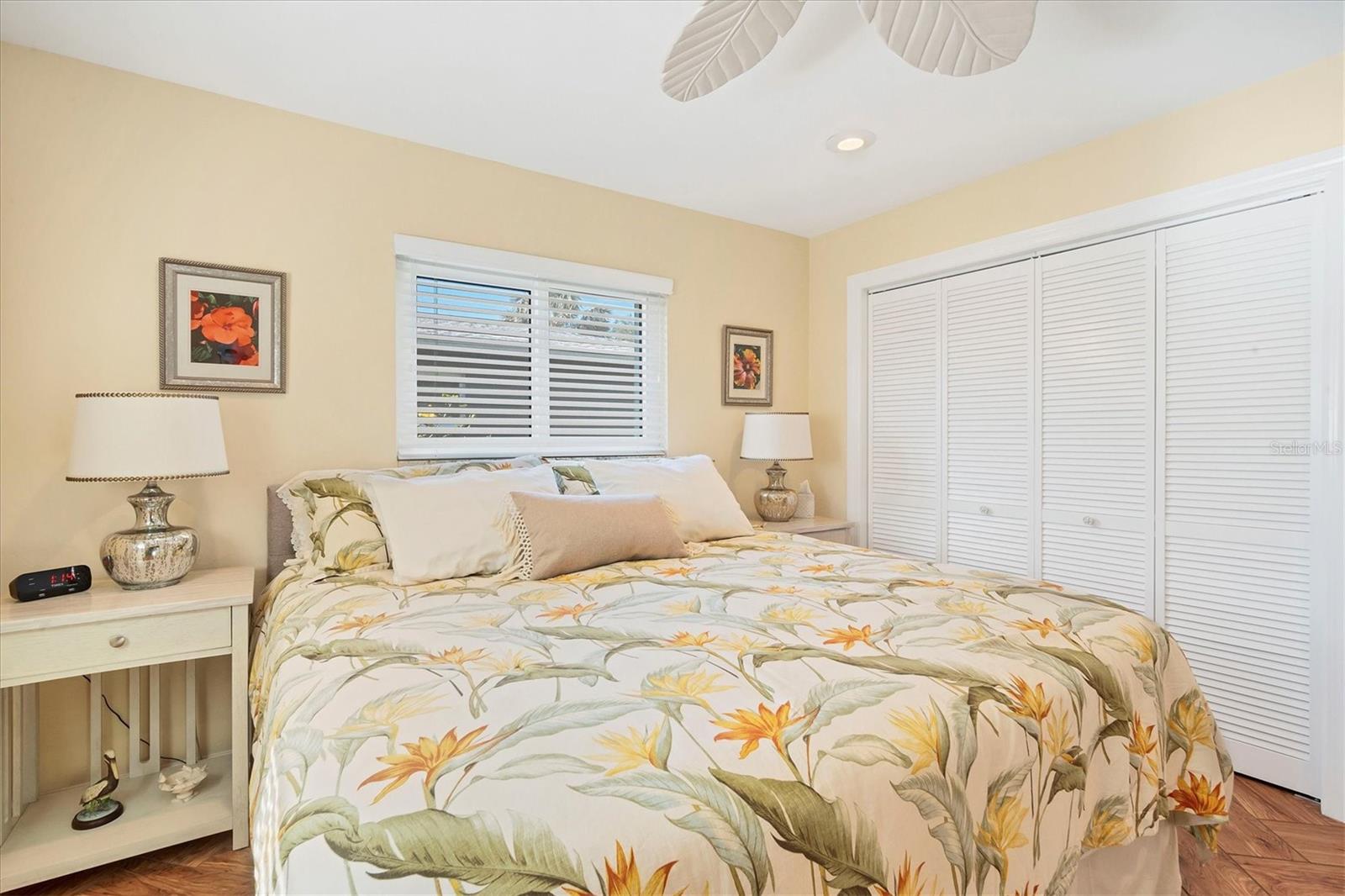 2424 POST RD, SARASOTA, FL, 34231