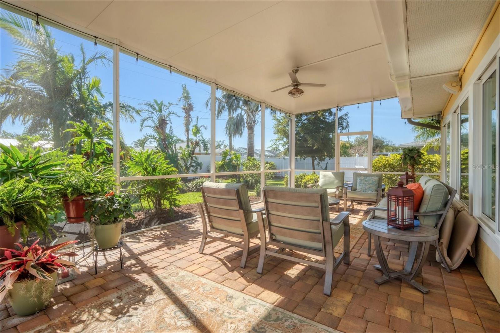 2424 POST RD, SARASOTA, FL, 34231