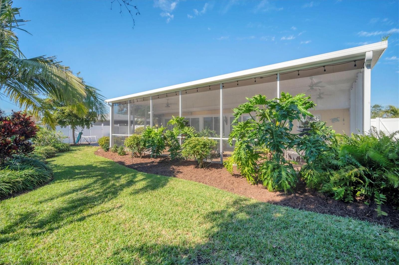 2424 POST RD, SARASOTA, FL, 34231