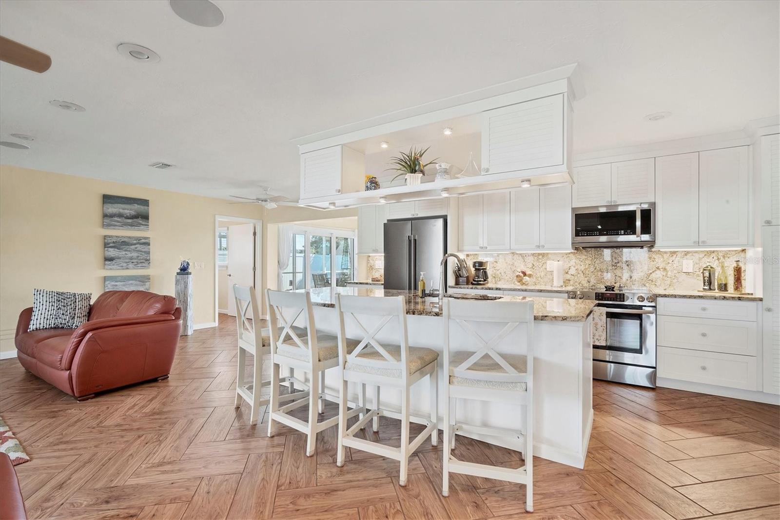 2424 POST RD, SARASOTA, FL, 34231