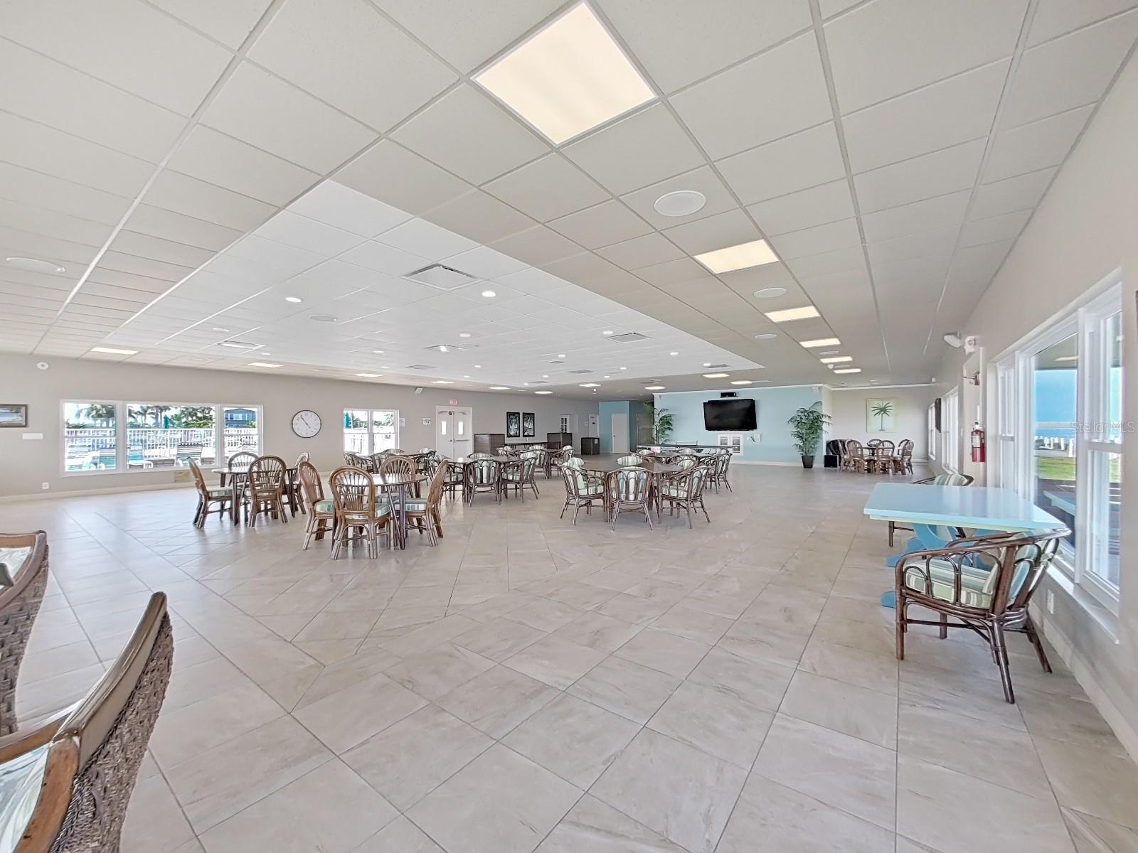 8 GLENCOE PL #208, DUNEDIN, FL, 34698