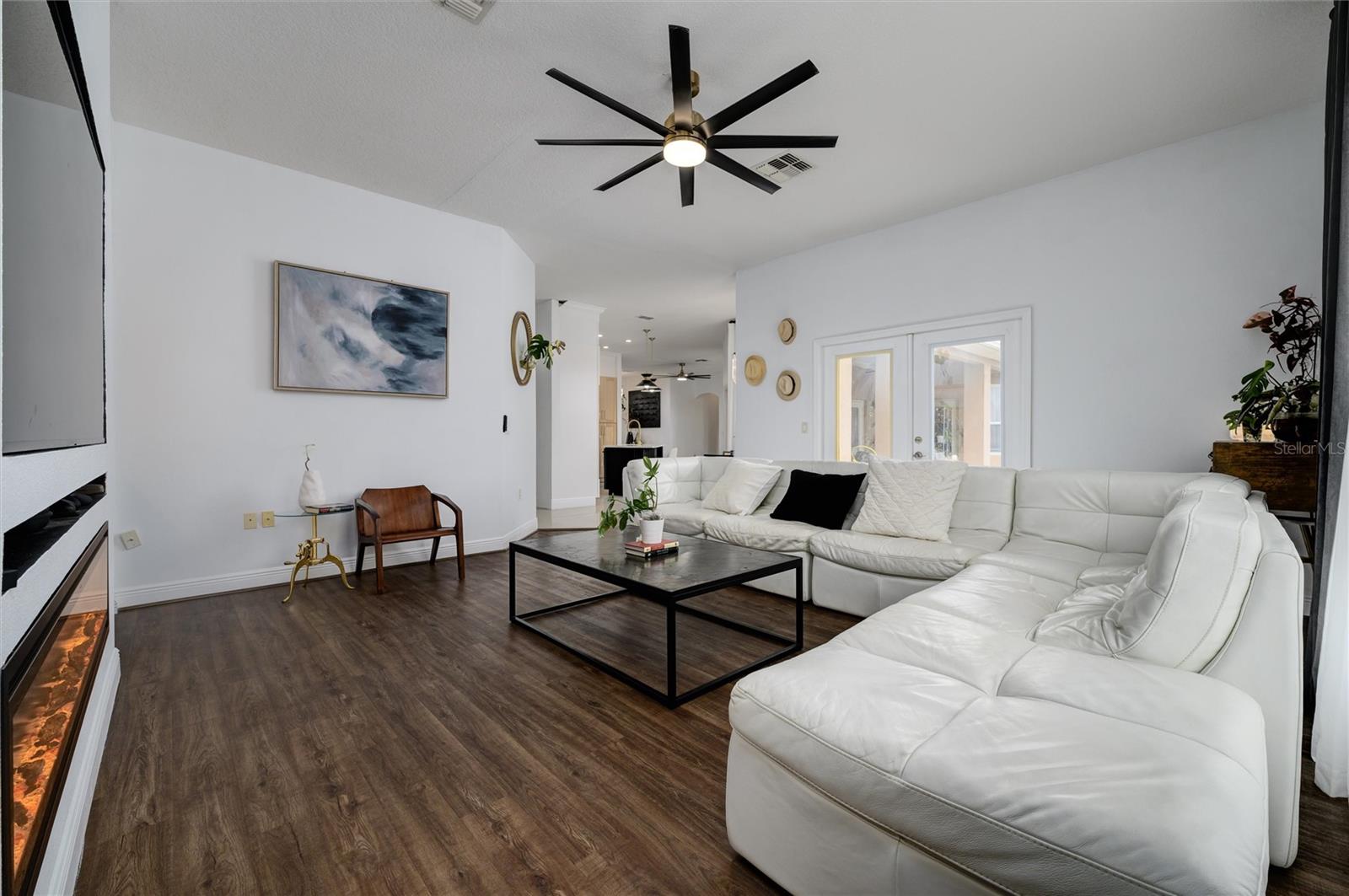 8131 SPRING FOREST LN, WESLEY CHAPEL, FL, 33544