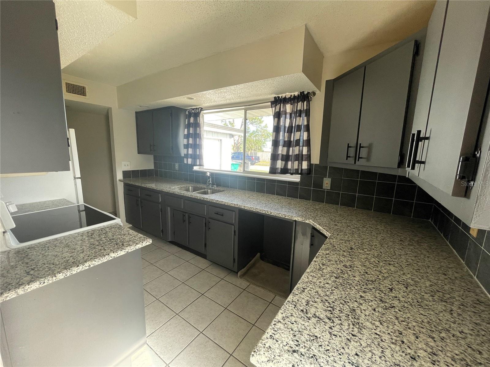 2529 EDNOR ST, PORT CHARLOTTE, FL, 33952