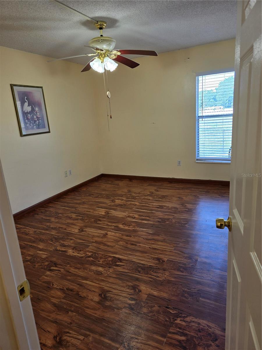 957 W OAKRIDGE RD #957-D, ORLANDO, FL, 32809