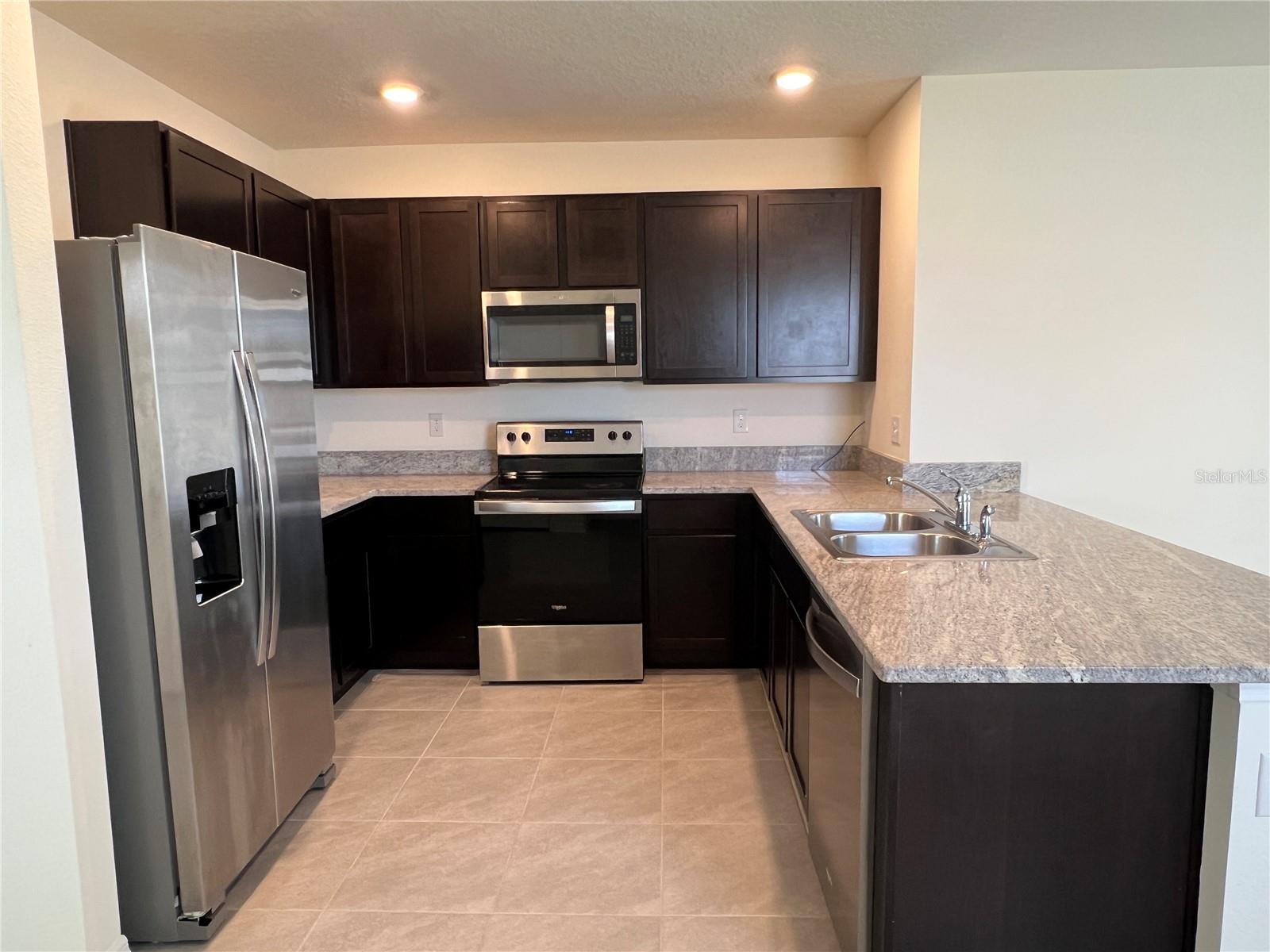 34012 JASPER STONE DR, WESLEY CHAPEL, FL, 33543