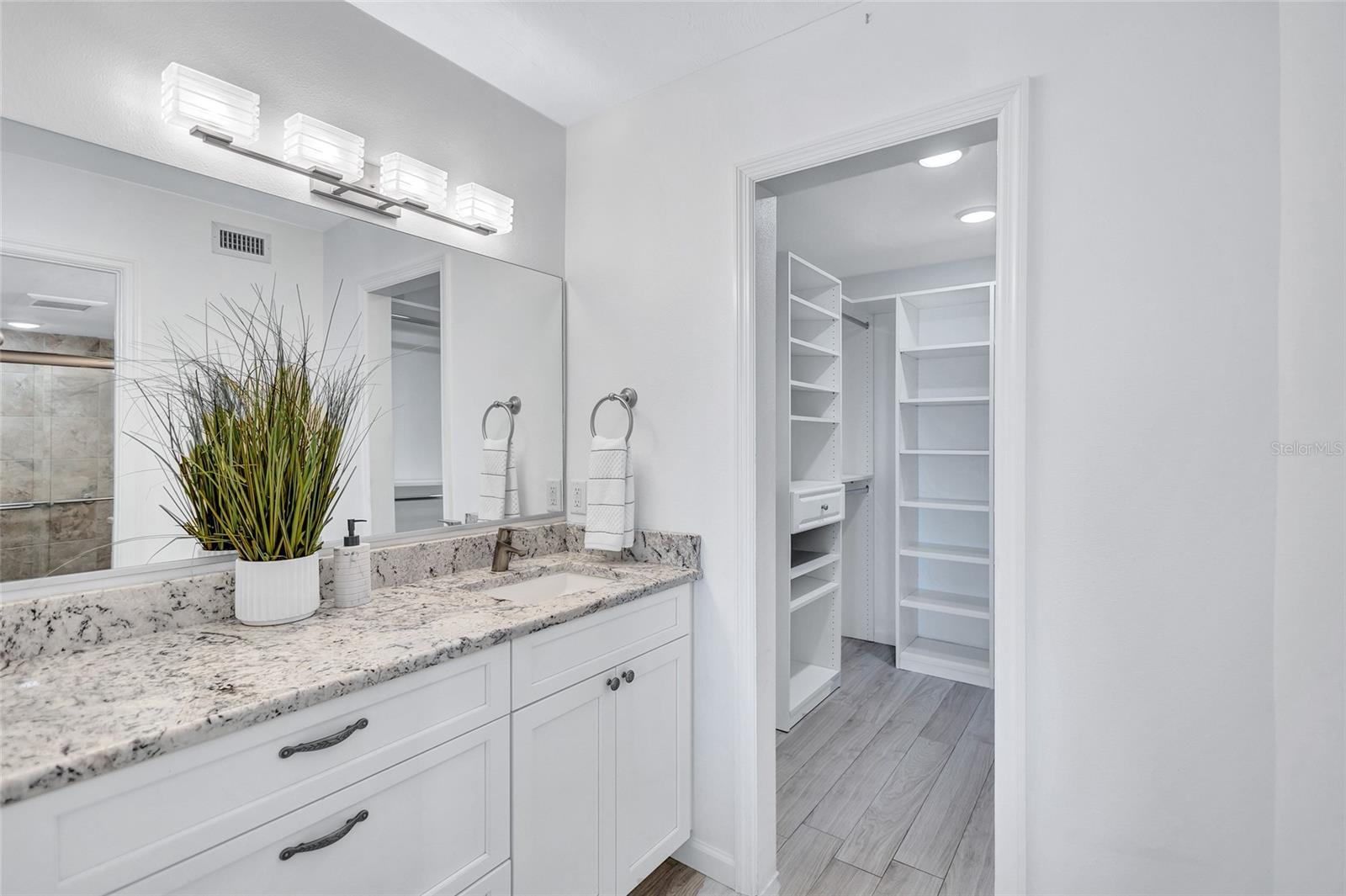 9393 MIDNIGHT PASS RD #704, SARASOTA, FL, 34242