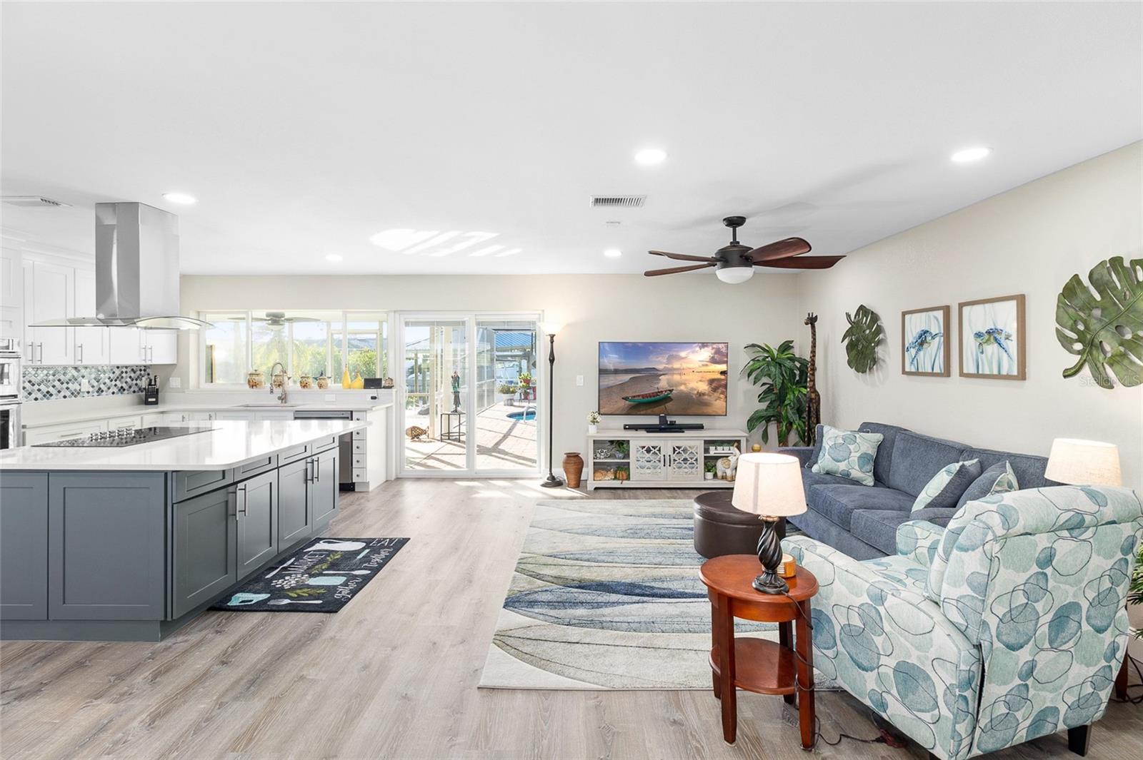 6518 SENEGAL PALM WAY, APOLLO BEACH, FL, 33572