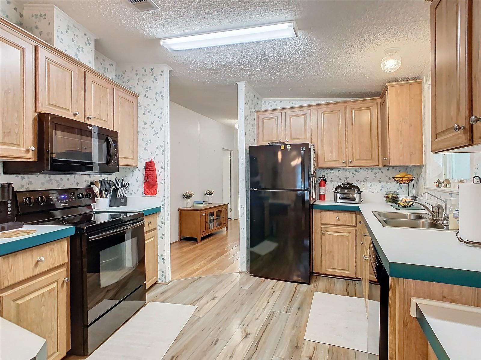 6317 TREASURE VALLEY LOOP #137, LAKE WALES, FL, 33898