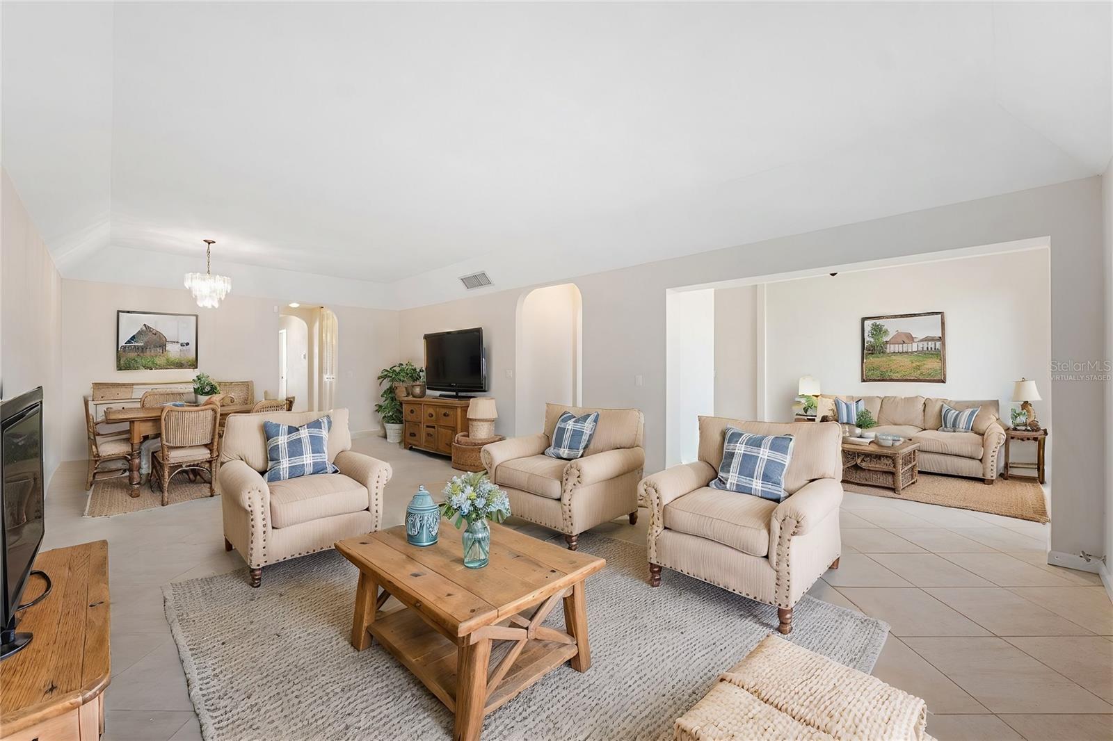 301 CORDOVA GRN, SEMINOLE, FL, 33777