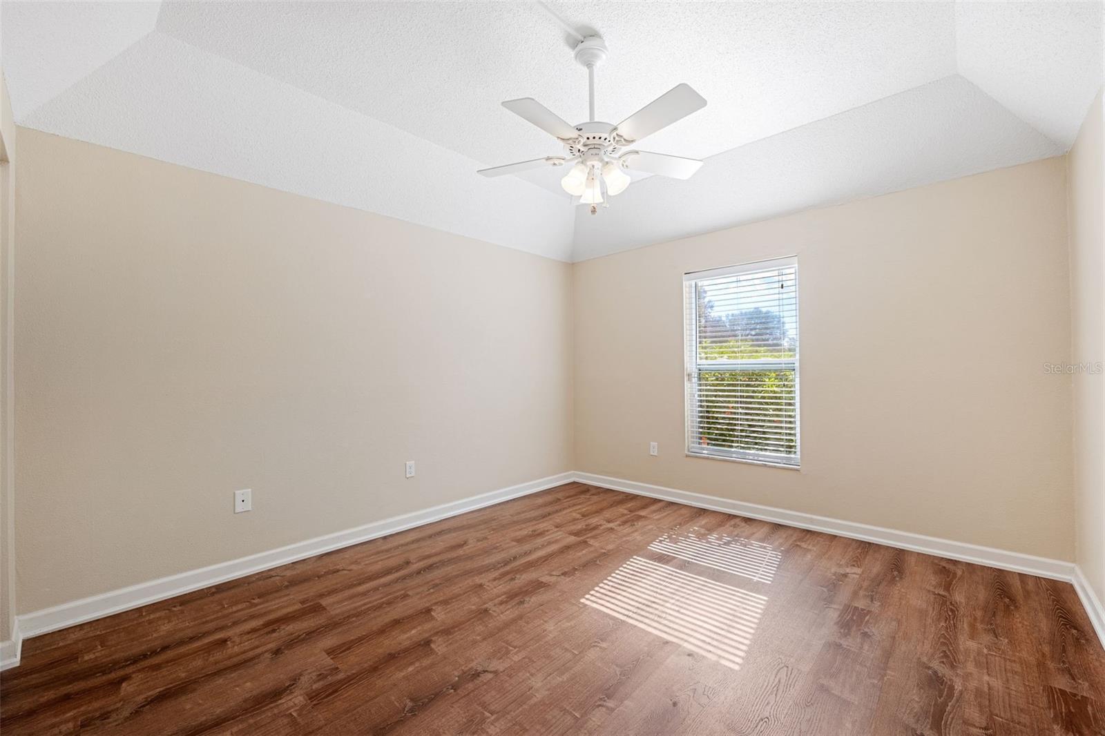 301 CORDOVA GRN, SEMINOLE, FL, 33777