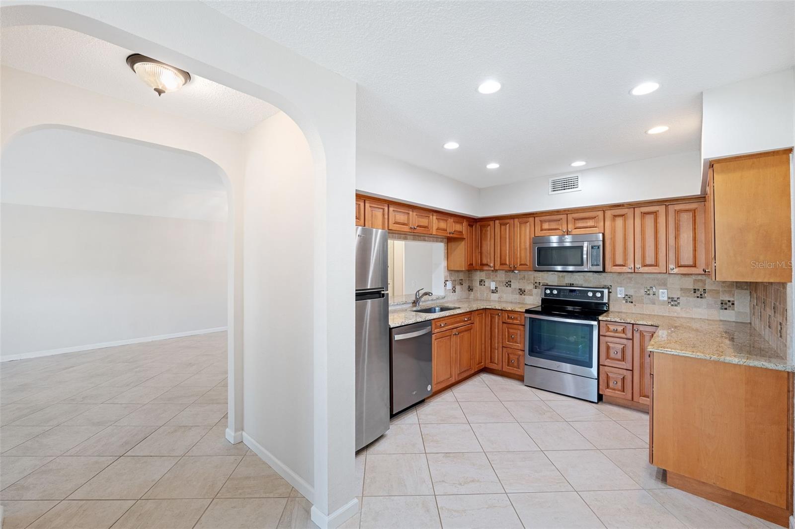301 CORDOVA GRN, SEMINOLE, FL, 33777
