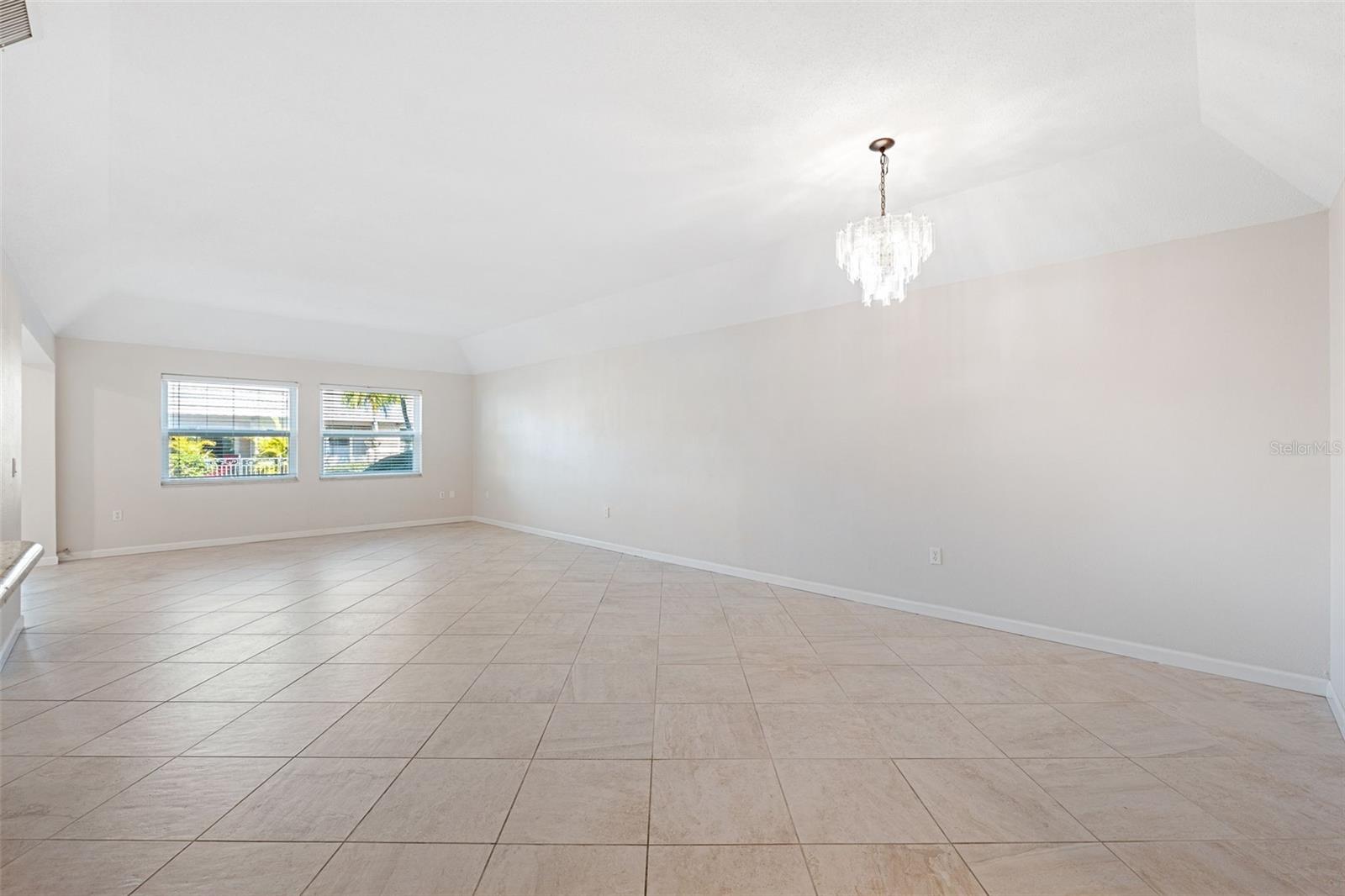 301 CORDOVA GRN, SEMINOLE, FL, 33777