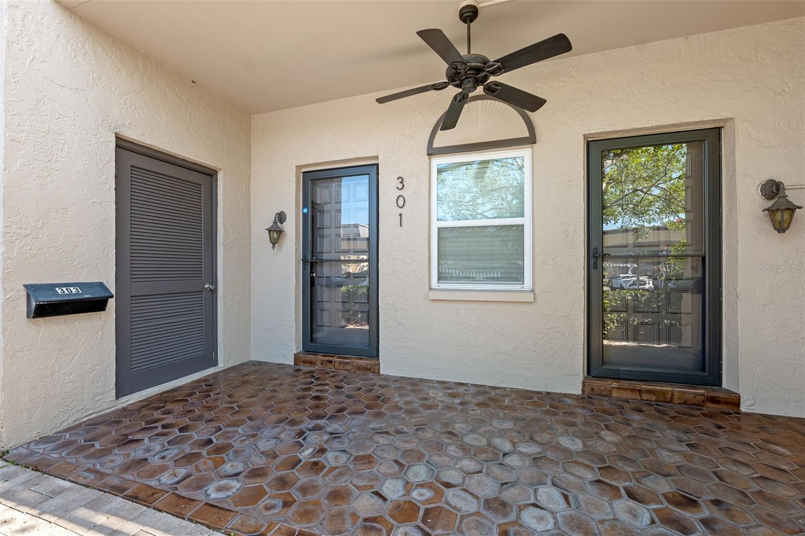 301 CORDOVA GRN, SEMINOLE, FL, 33777