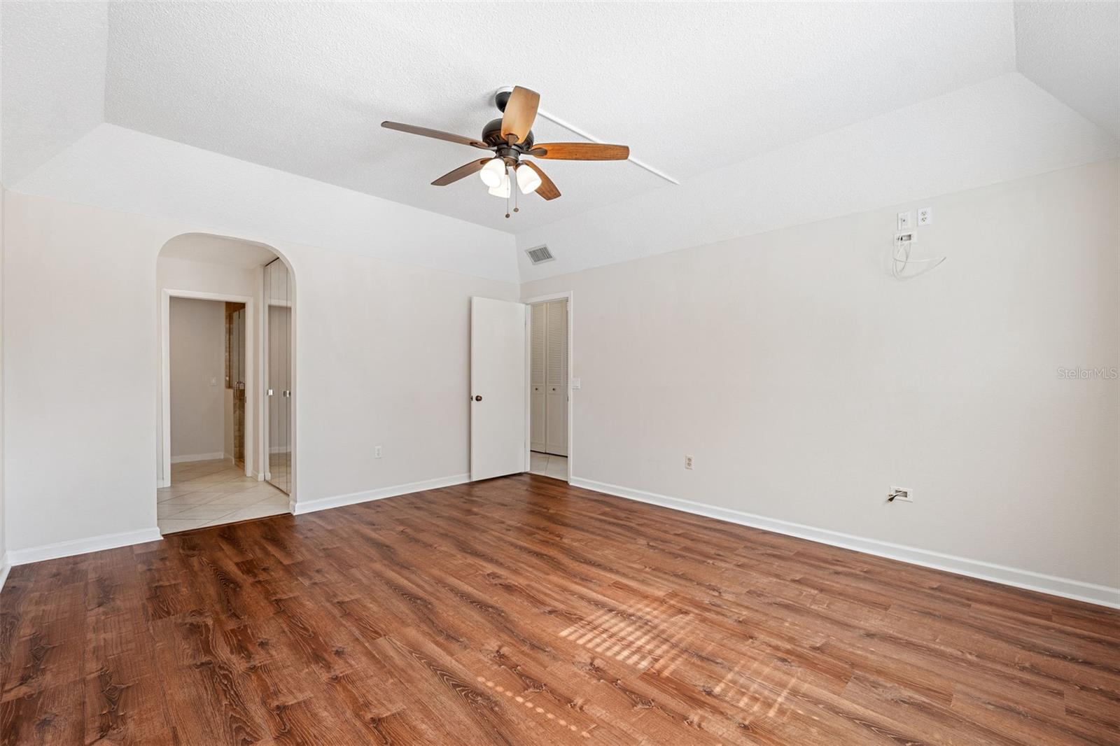 301 CORDOVA GRN, SEMINOLE, FL, 33777