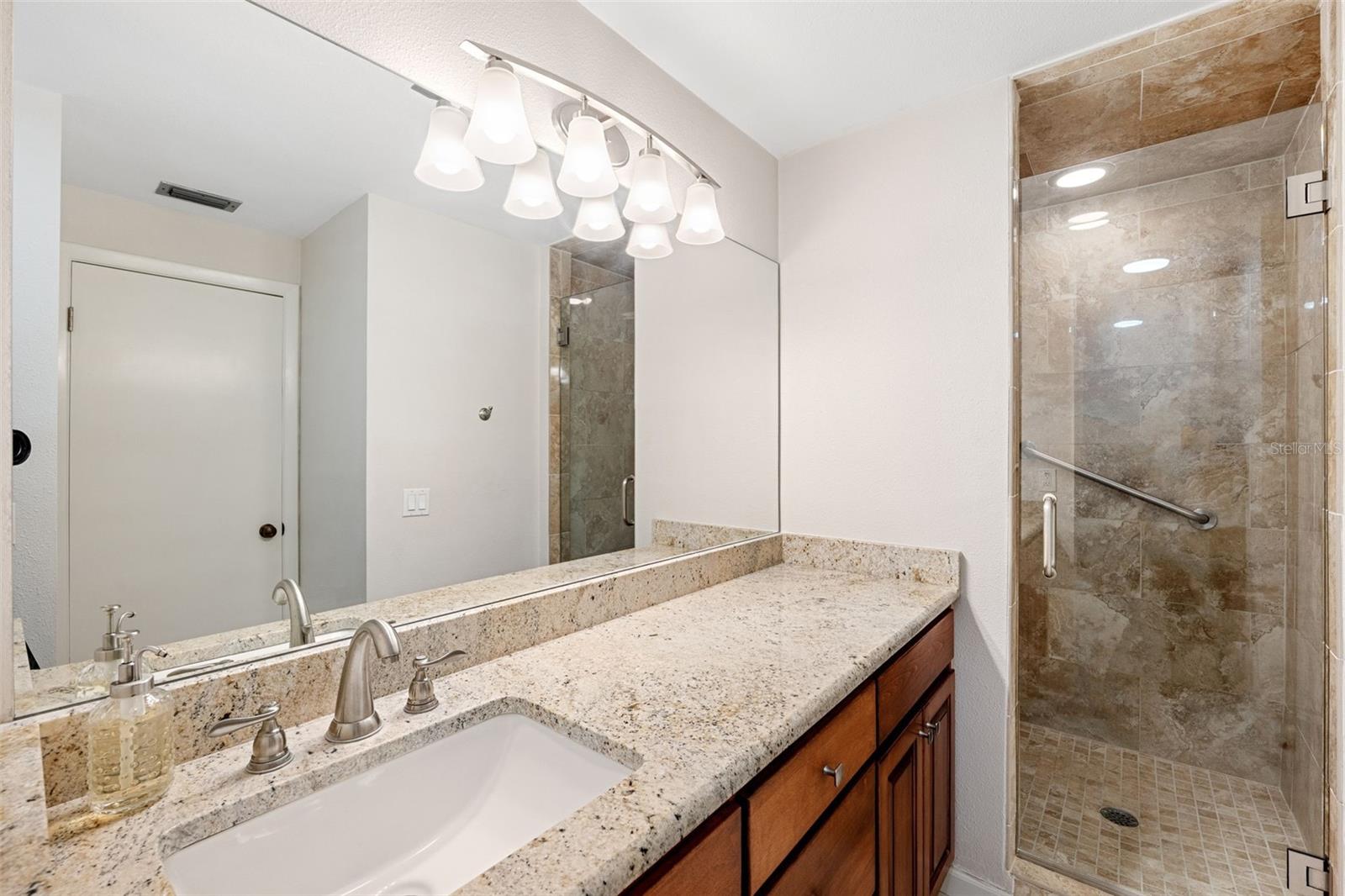 301 CORDOVA GRN, SEMINOLE, FL, 33777